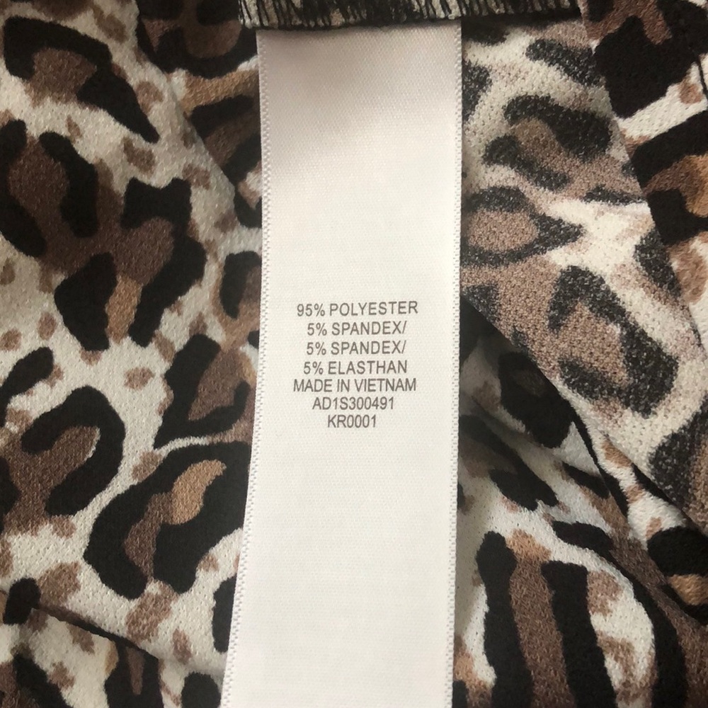 Adrianna Papell leopard print sleeveless blouse M - Picture 8 of 8